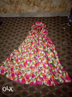 1 brand new cotton gown gaurgious colour