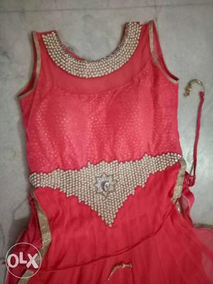1 time used.. for 1 hour. gown for sale