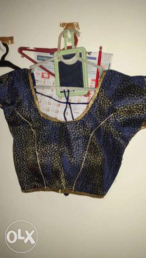 Blue, golden And Gold-colored Scoop Neck Crop blouse with