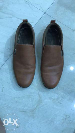 Boston shoes 8 number tan color good condition