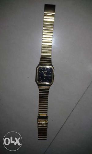 Brand New Citizen Quartz Vintage Watch (Gold Color)