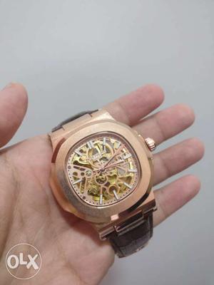 Branded automatic watch un used.