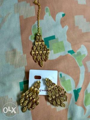Copper plated earring with maang tika