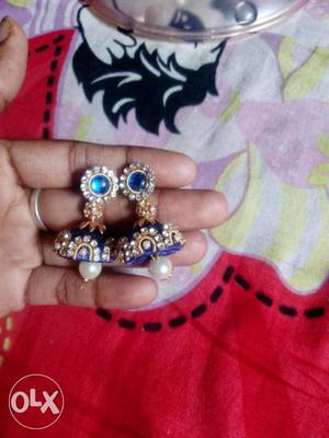 Hear rings navy blue color