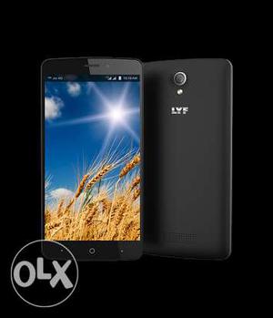 Lyf wind 3 5.5 inch screen phone under warrenty