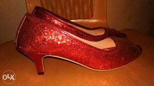 Red shimmer cut shoes