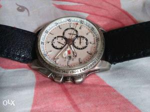 Round Silver Chronograph Watch With Black Pebble Leather