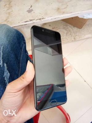 Vivo v5s 1 week used..serious buyer contct me 