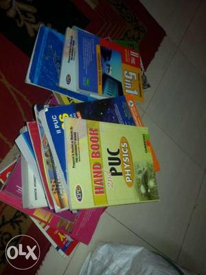 2nd puc books SCIENCE with english, hindi book,question