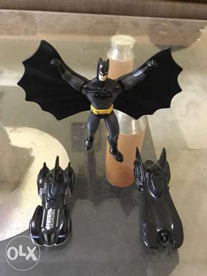 Batman And 2 Bat Mobiles Hotwheels. Limited edition