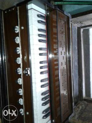 Brown Wooden Base Hammond Organ