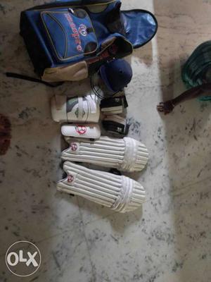 SG full cricket set for sale one month used