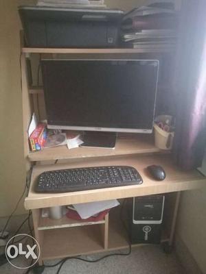 Complete Desktop computer. with Monitor Benq 21.5