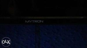 It's a 40" led tv. metro home brand mytron. it's