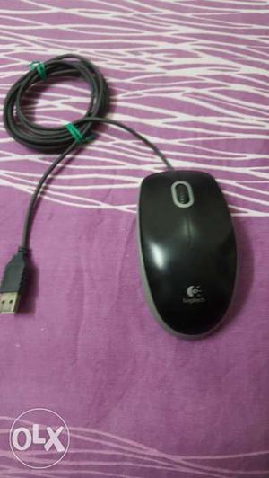 Logitech Usb wired Mouse. Its in working