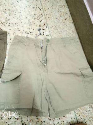 New hot pant size small. not used. 1month old.