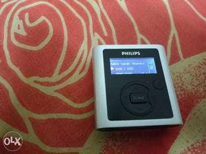Phillips gogear 2 GB mp3 player with soft casing