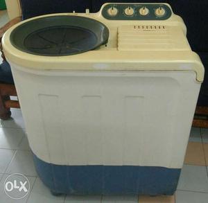 Semi automatic washing machine wherpool 7.5 kg