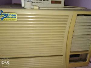 Sparingly used 3-5 yr old LG 2ton window a/c in condition