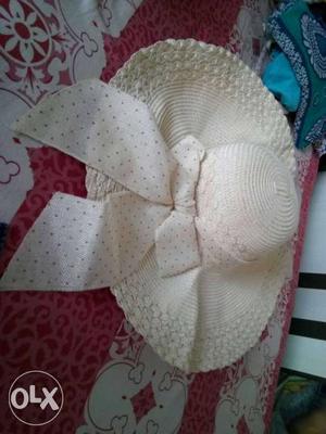 White Sunhat With Ribbon