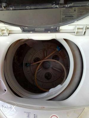White Top Load Cloth Washer