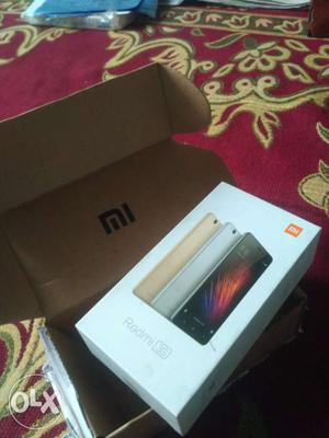 I would like to sell my Redmi 3s Prime gold with