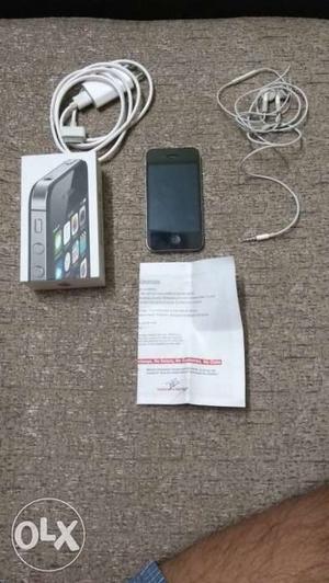 IPhone 4s 8GB in good condition with bill and