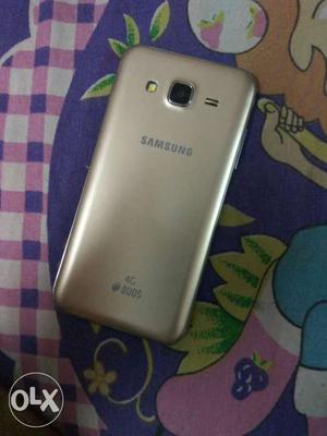 Samsung galaxy j5 4g brand new condition... with
