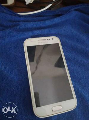 Samsung galaxy quattro i Broken screen Phone