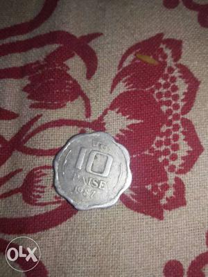 Scalloped Silver 10 India Paise 