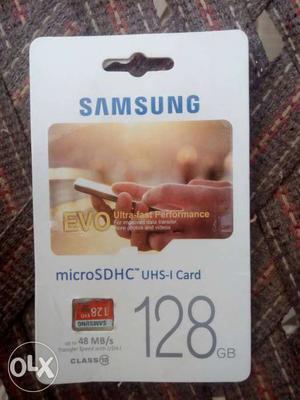 128GB Samsung MicroSDHC UHS-I Card Box