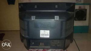 5 years old flat lg working condition TV
