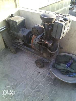 Generator of 6k watt and just a 1year old not used like