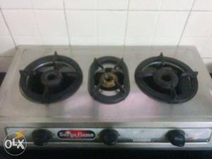 Surya flame, 3 gas burner stove on sale. It is in