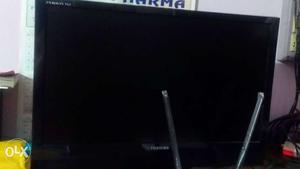 Toshiba 24" Lcd With Tata Sky Connection: 