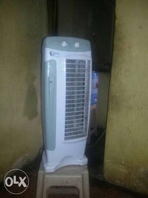 White And Beige Portable Air Conditioner