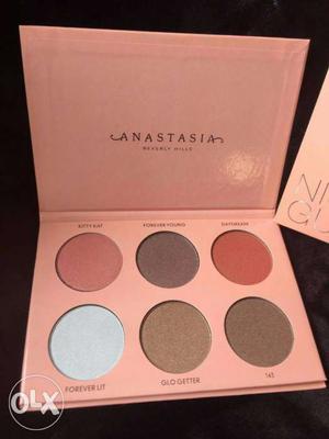 Anastasia highlighter only 1 left.its new 100%
