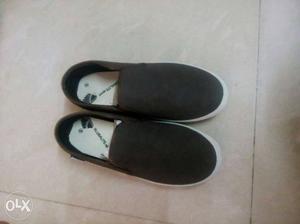 Brand new globalite shoes unused size 8 mrp 999