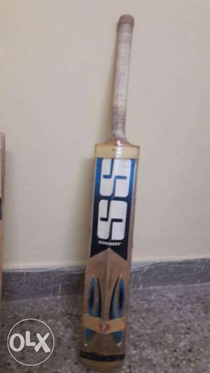 Brown Wooden SS Cricket Bat