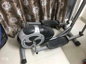 Elliptical exercise machine in mint condition