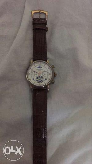 Golden and White Chronograph Watch With Brown Leather Straps