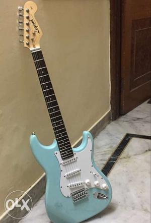 Legend vintage guitar. in good condition with