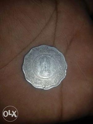 Old 10 paisa coin ...price negotiable...can