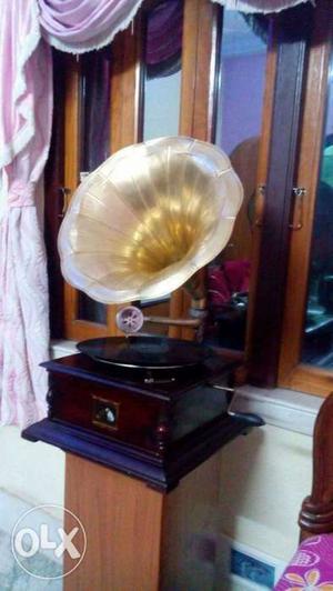 Original hmv gramophone,