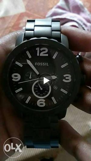 Round Black Fossil Chronograph Watch With Black Link