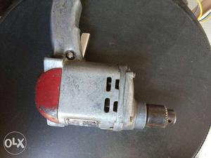 Small drill machine in good working condition, rally woolf
