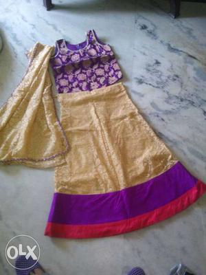 This is a used lehnga. This is a 8 years old girl