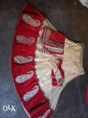 White And Red Lehengga Asian Traditional Dress