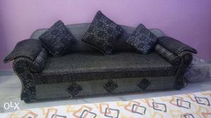 5 Seater Grey & Black Sofa Set With 5 Cushion Set Good