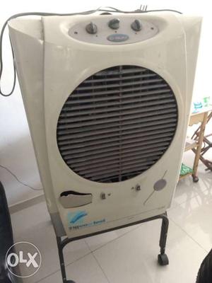 Bajaj air cooler with stand for sale.